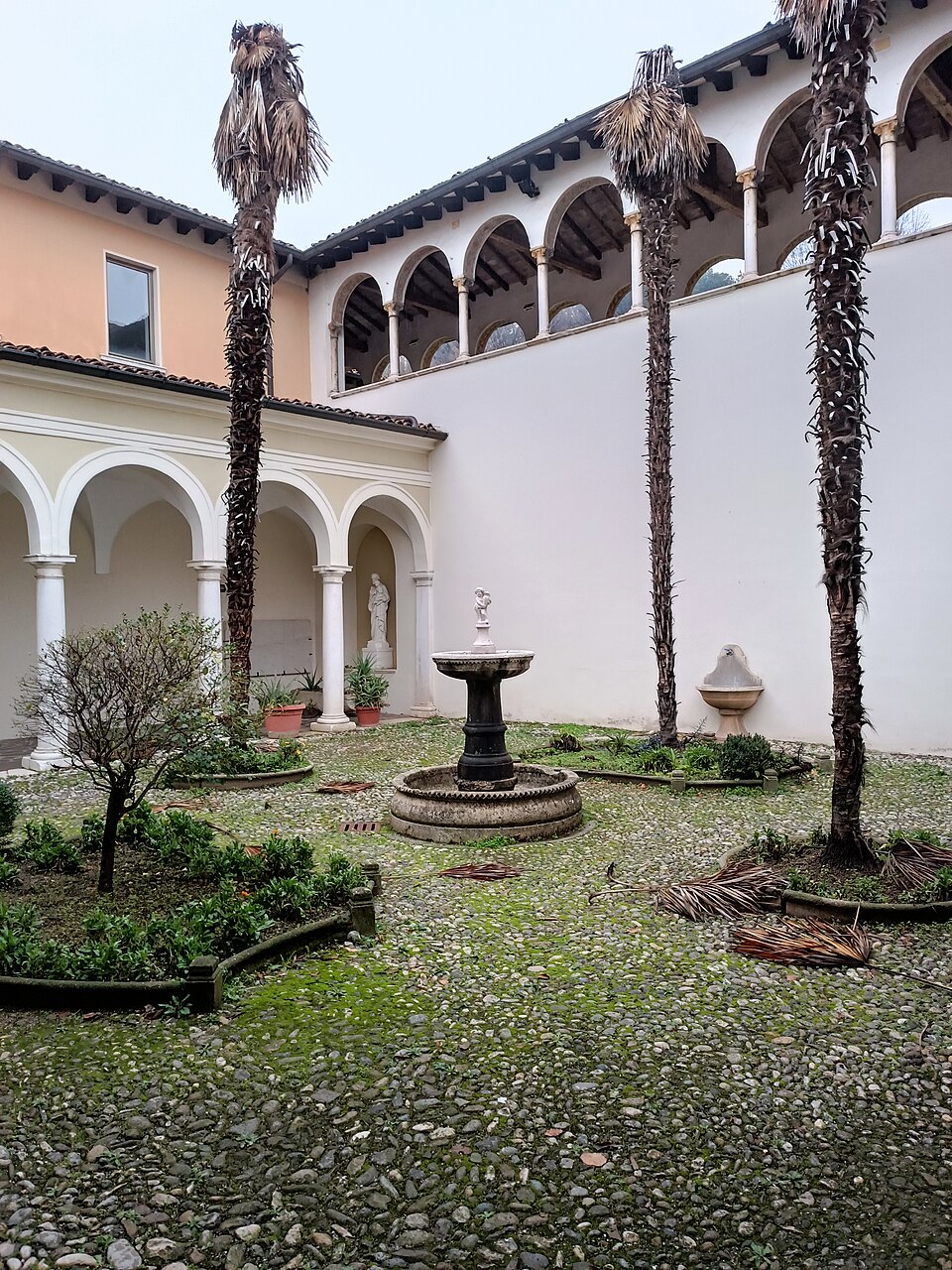 Sotterraneo del Convento di S. Cristo
