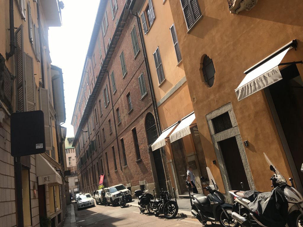 Edifici in via Gesù 6-8