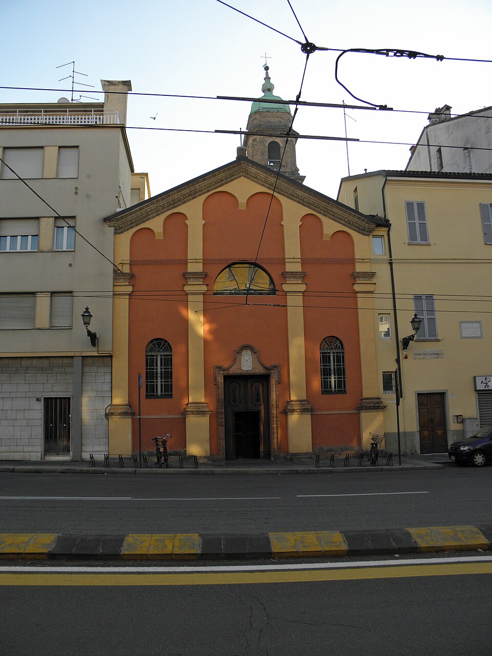 ex Conservatorio e chiostro delle Maestre Luigine