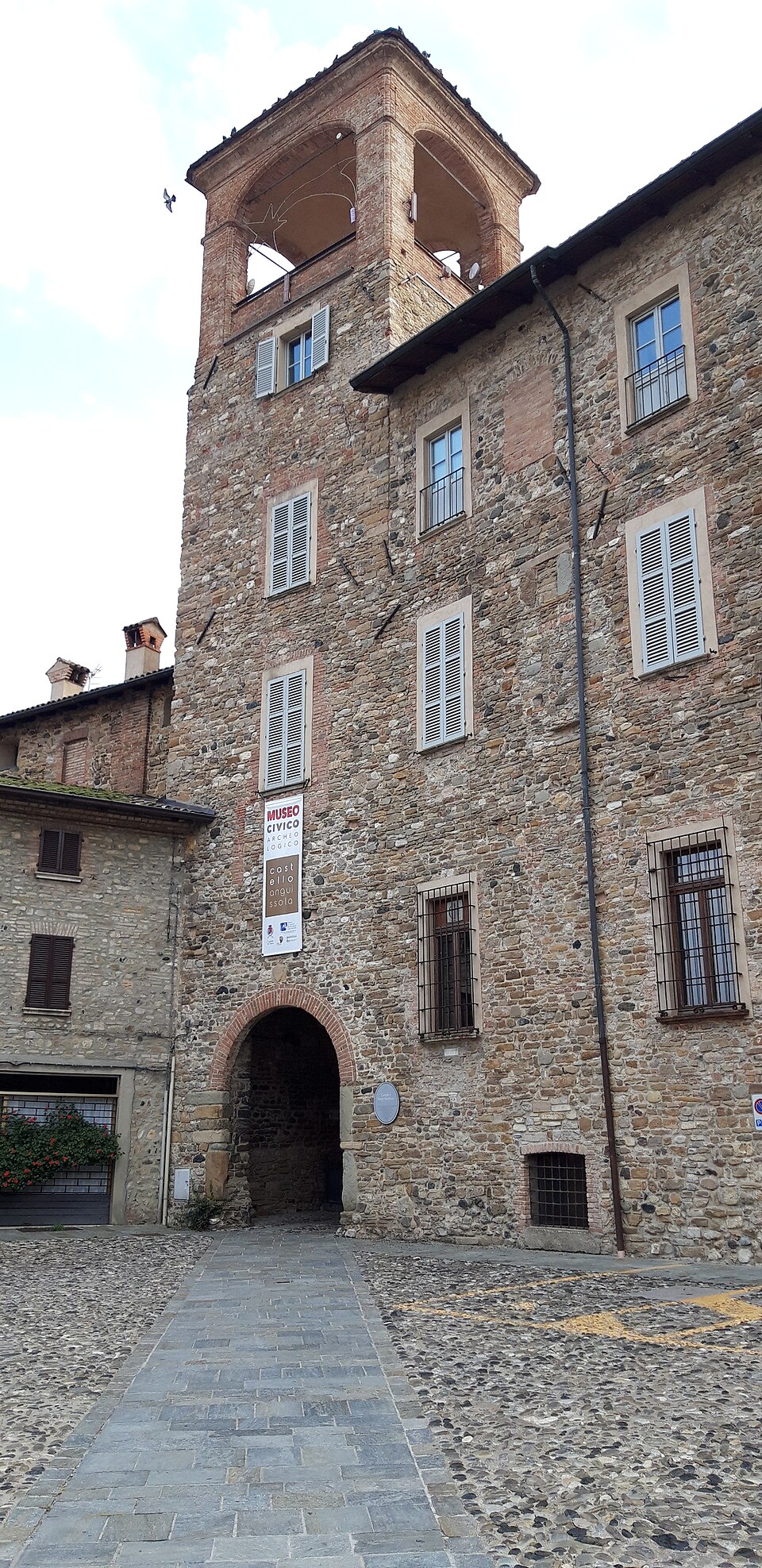Castello Anguissola