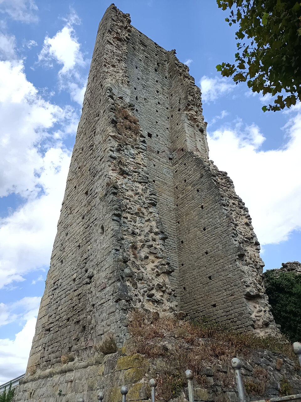 avanzi del Castello di Casio