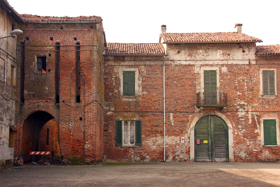 Castello Avogadro