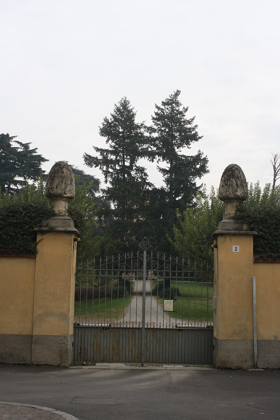 Castello Borromeo