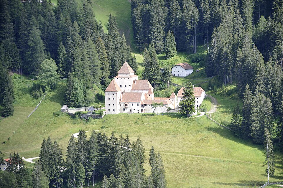 castel Gardena