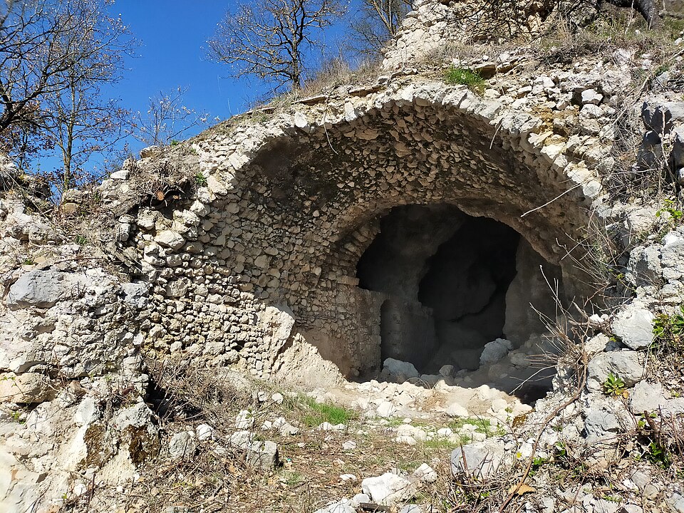 Castel Paterno