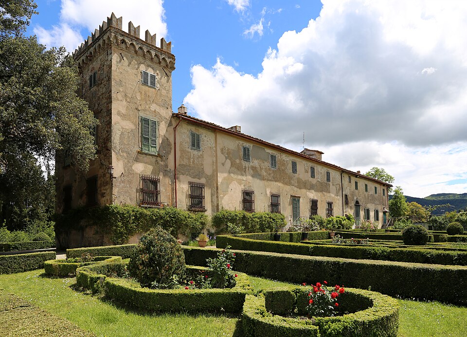 Castel Ruggero