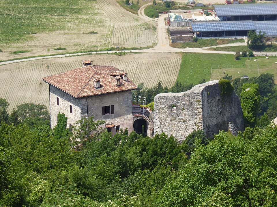 Castel Spine