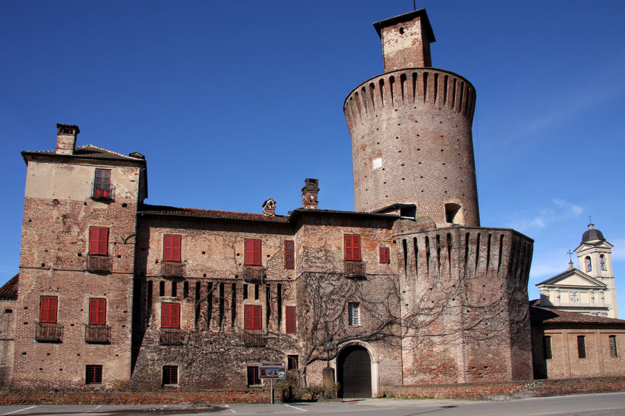 castello degli Arbori di Sartirana (secolo XV)