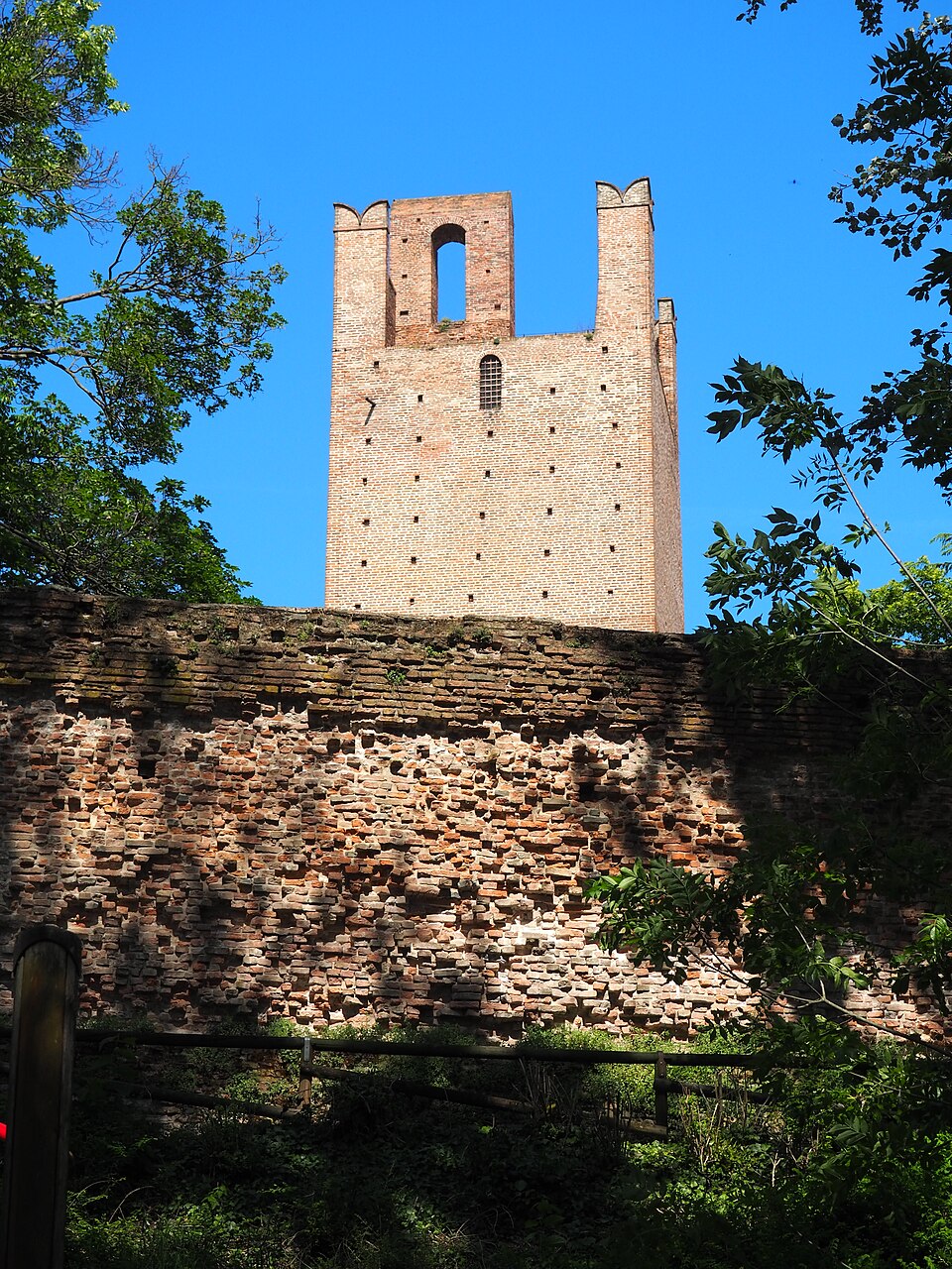 Castello del Vescovo Paolo