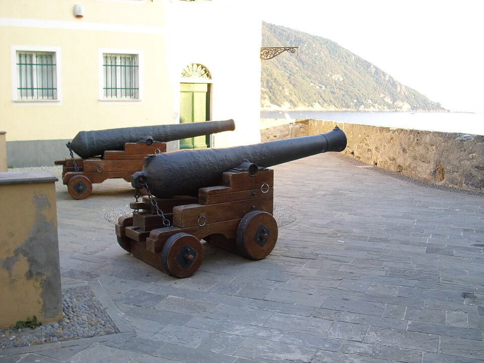 Castello della Dragonara
