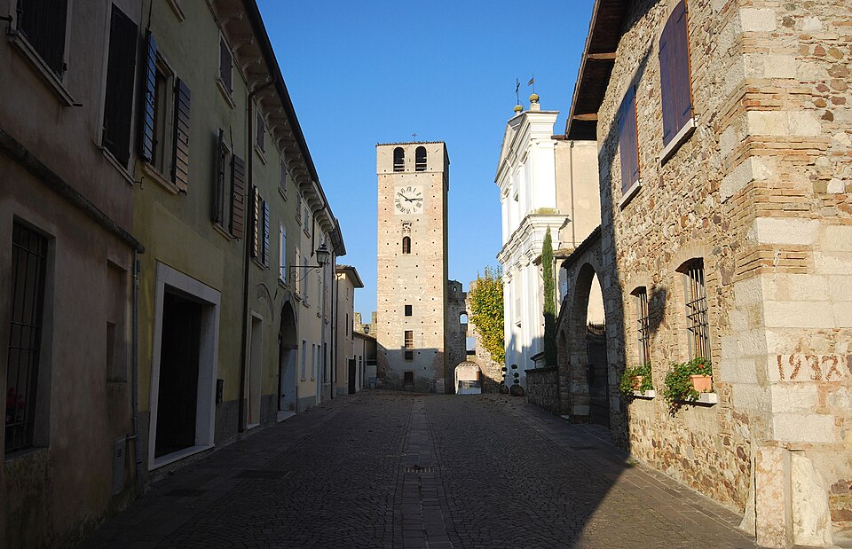 castello di Castellaro Lagusello