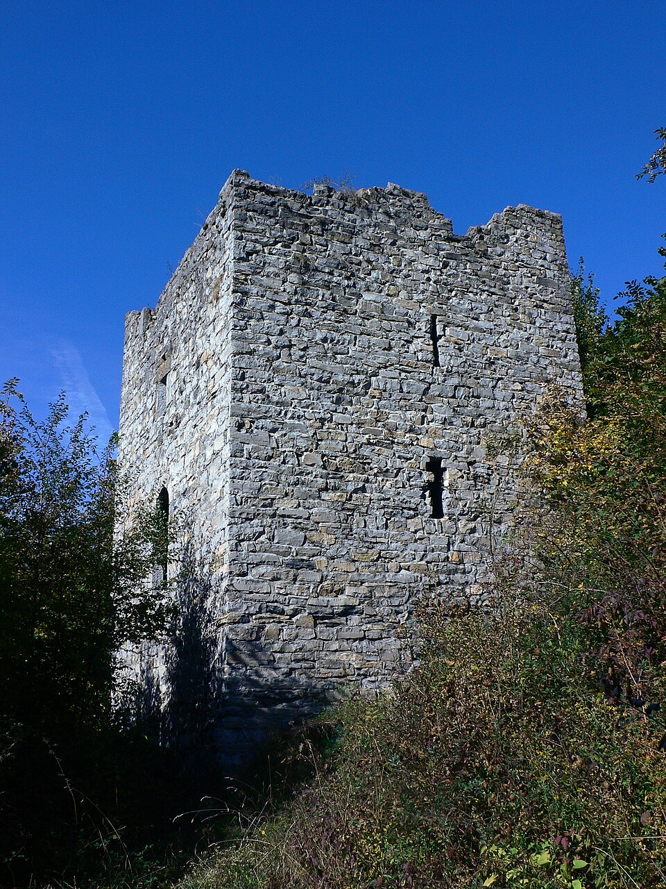 Castello di Esino