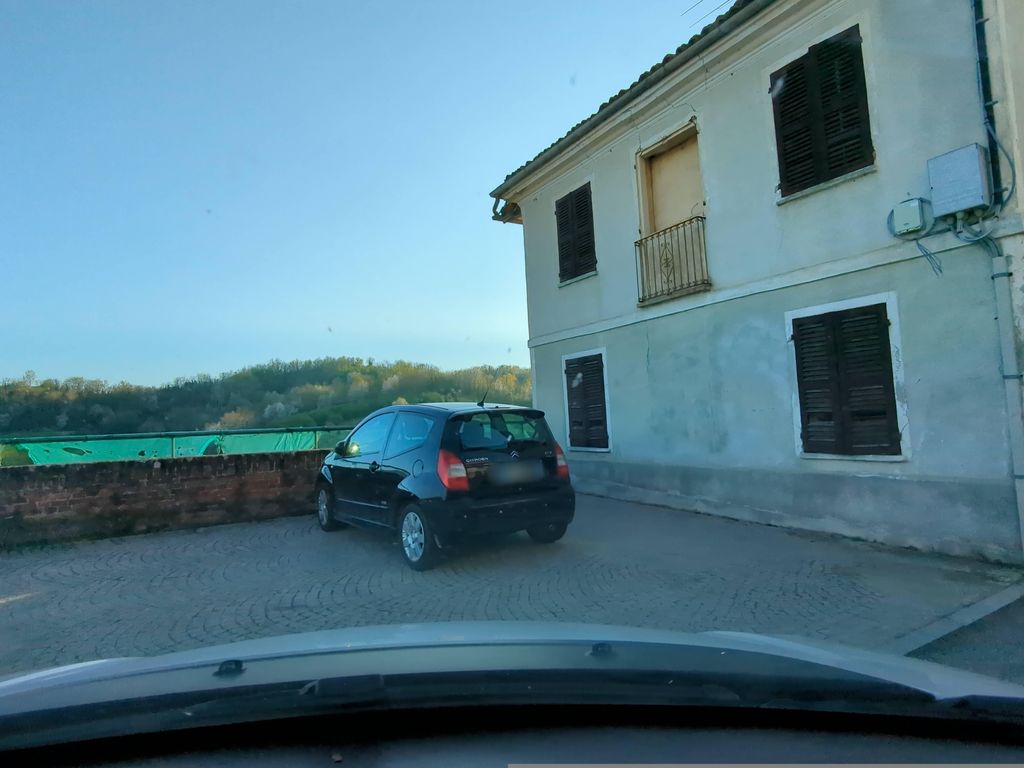 Castello di Frinco