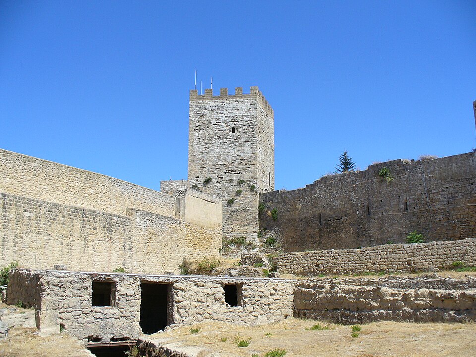 Castello di Lombardia