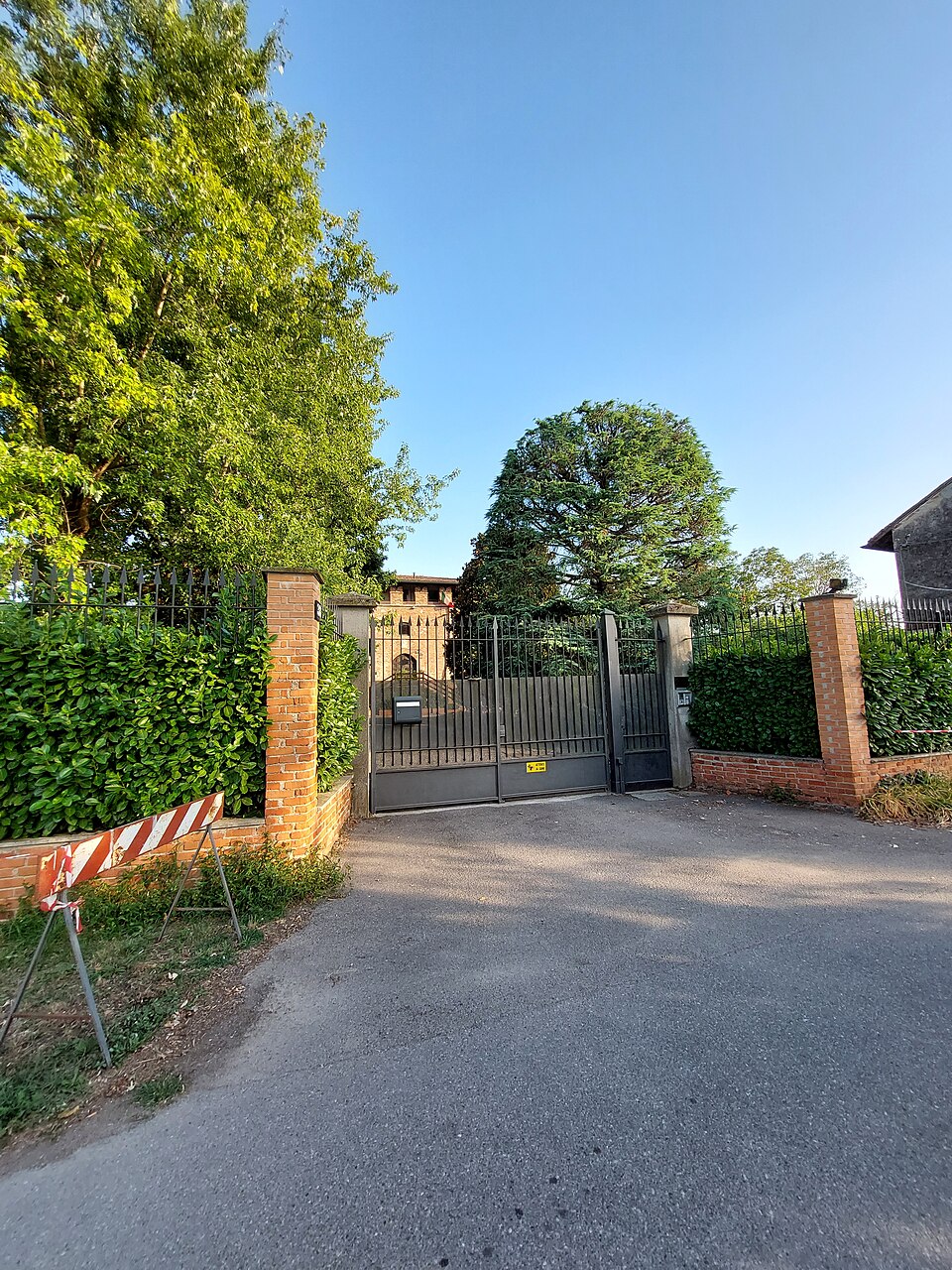 Castello di Macconago