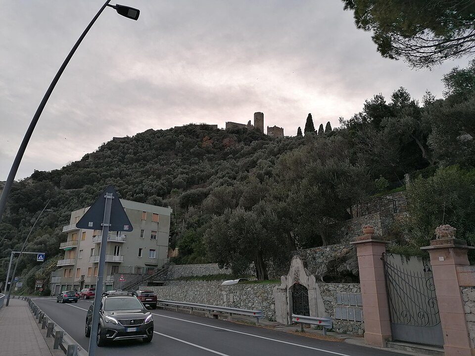 Castello di Monte Ursino