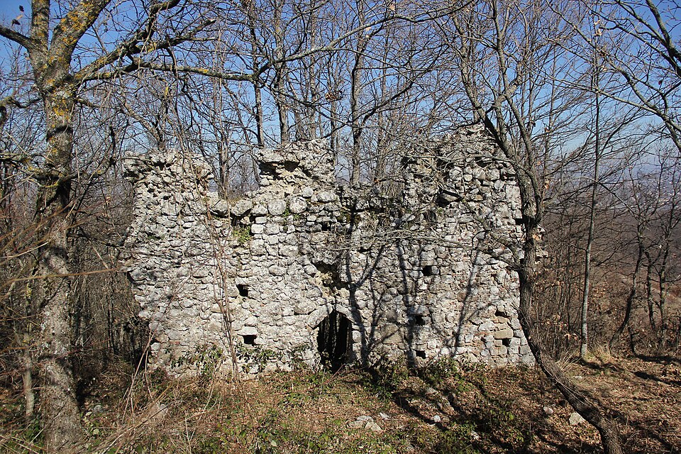 Castello di Monte Vairano