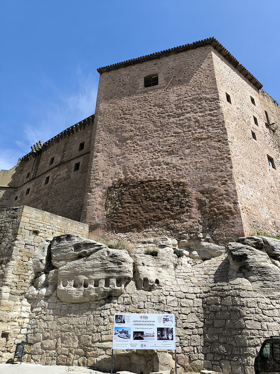 Castello di Mora