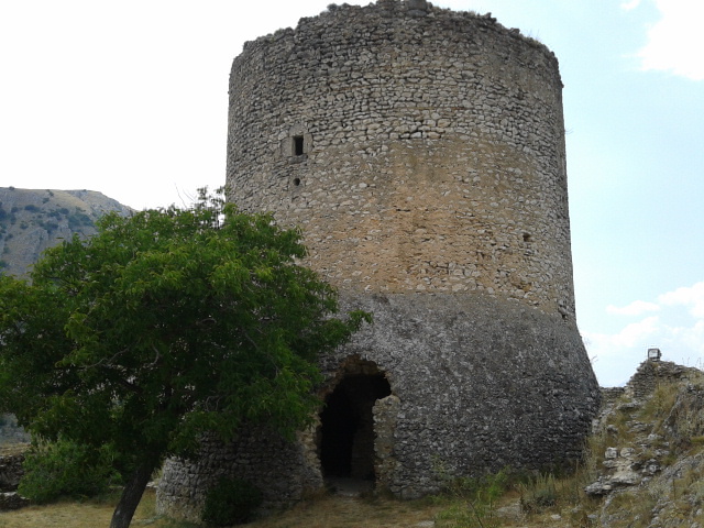 castello di Ortona dei Marsi