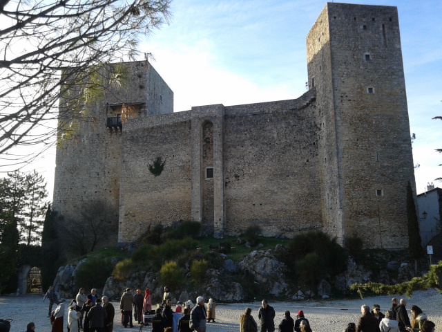 Castello di Pereto