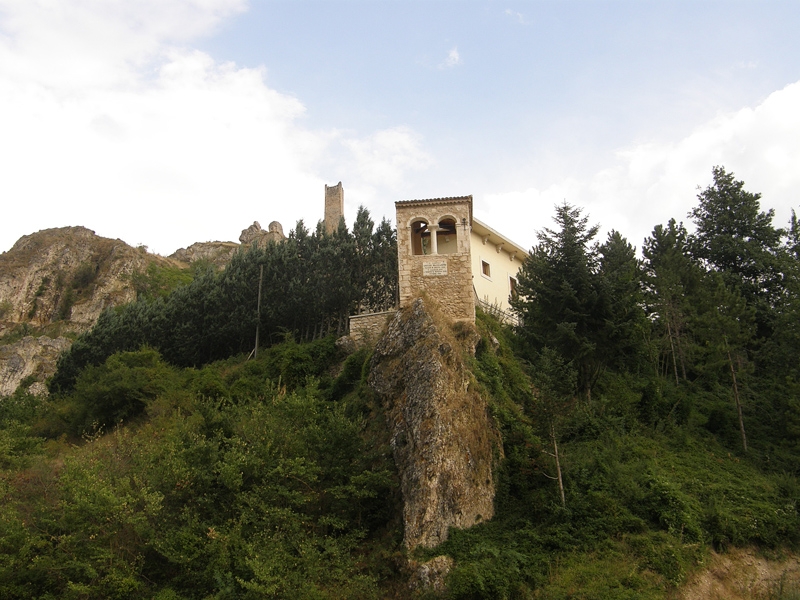 Castello di Pescina