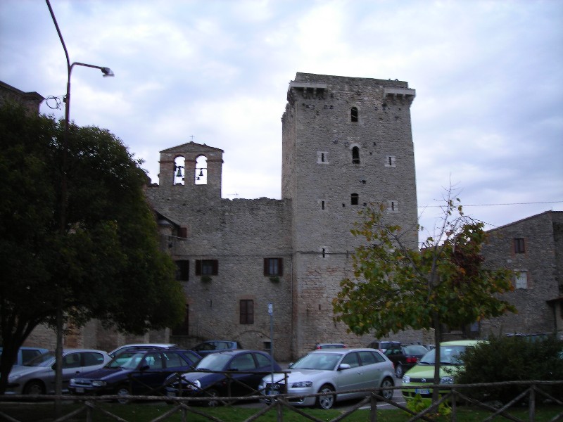 castello di Pomonte