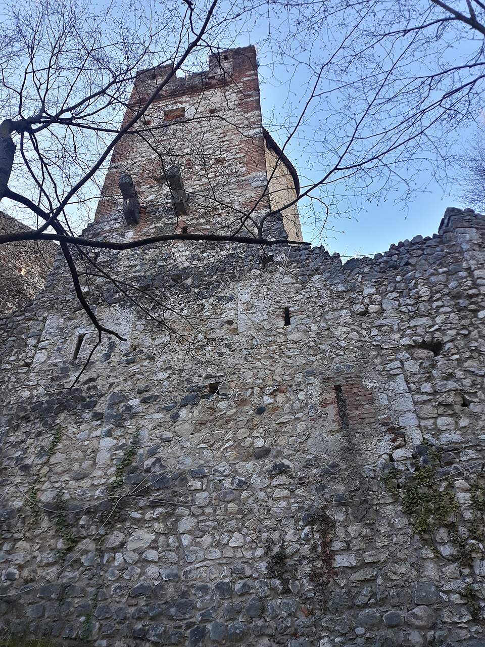 Castello di Sabbionara D'Avio