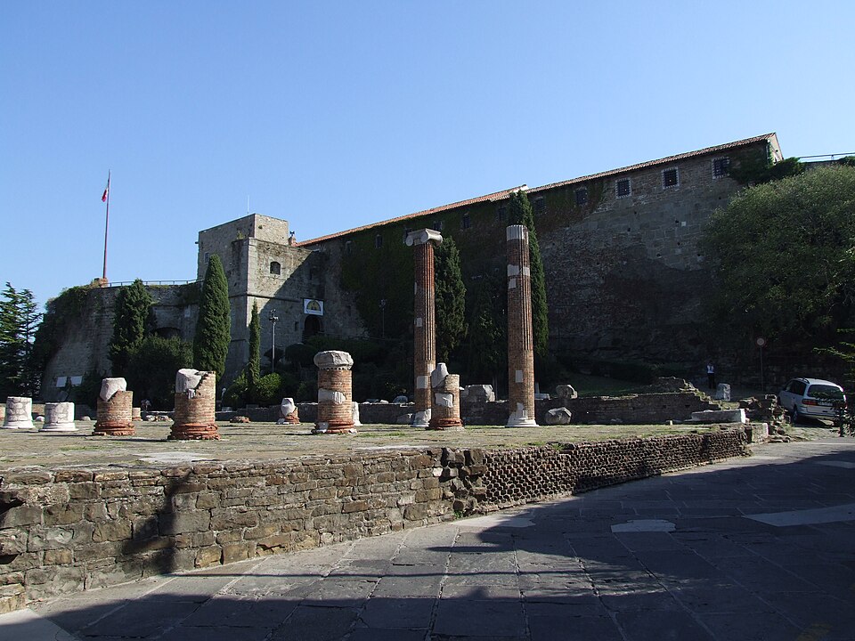 Castello di San Giusto