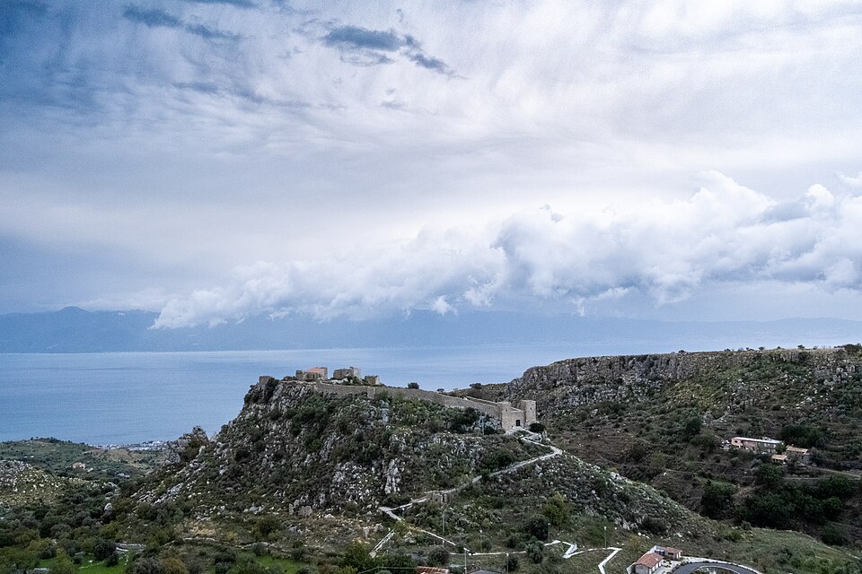 Castello di Sant'Aniceto