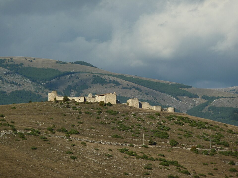 Castello di Sant'Eusanio Forconese