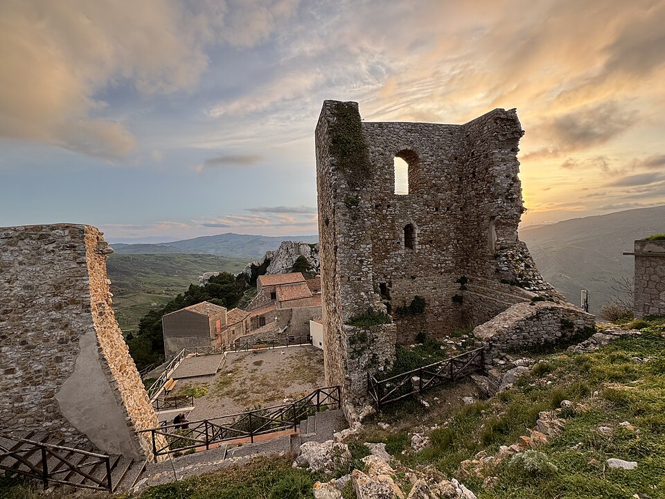 Castello di Sclafani Bagni