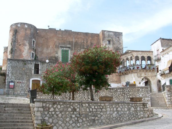 castello normanno-aragonese di San Nicandro Garganico
