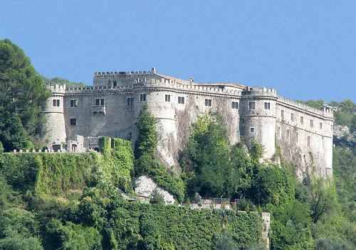 Castello Piccolomini