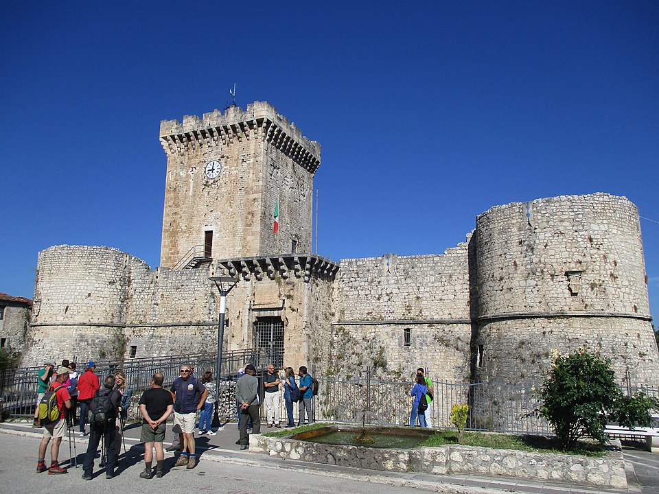 Castello Piccolomini (Ortucchio)