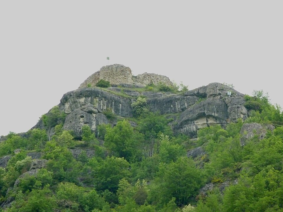 Rocca di Montecalvo