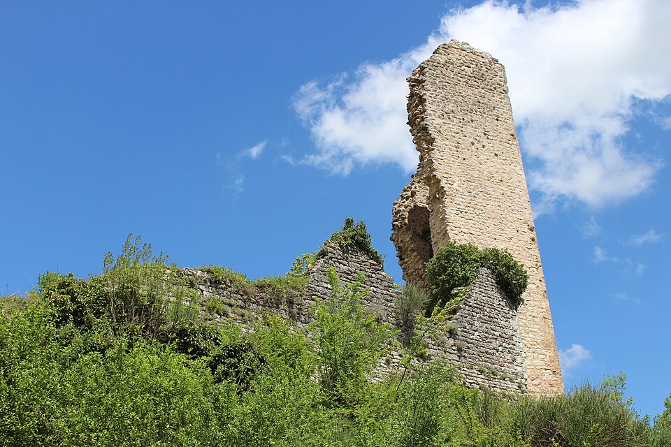 Ruderi del castello dei Trinci di Rasiglia