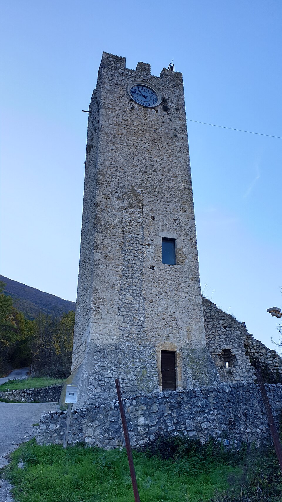 Torre di Tione