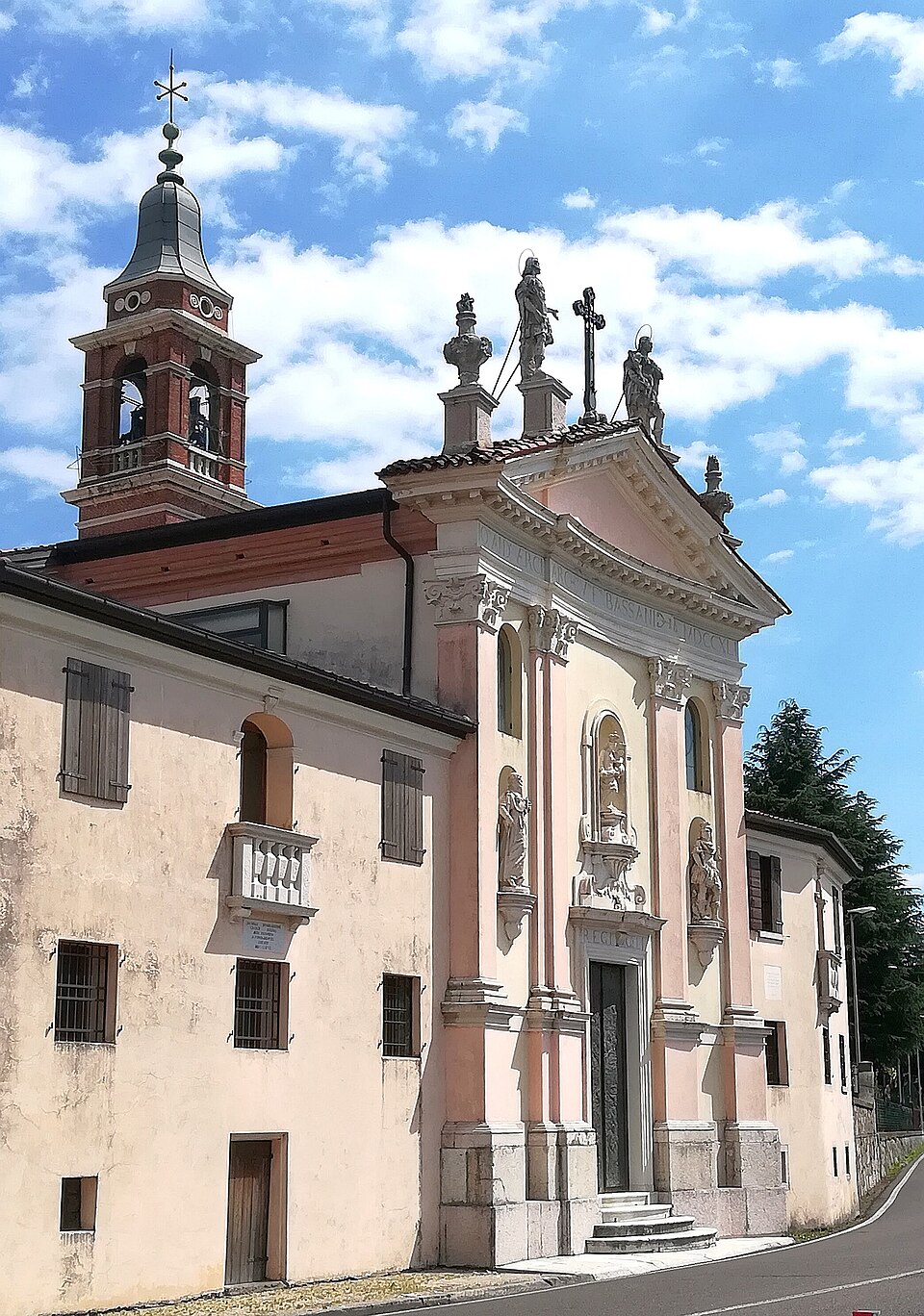 chiesa dei Santi Vito, Modesto e Crescenzia