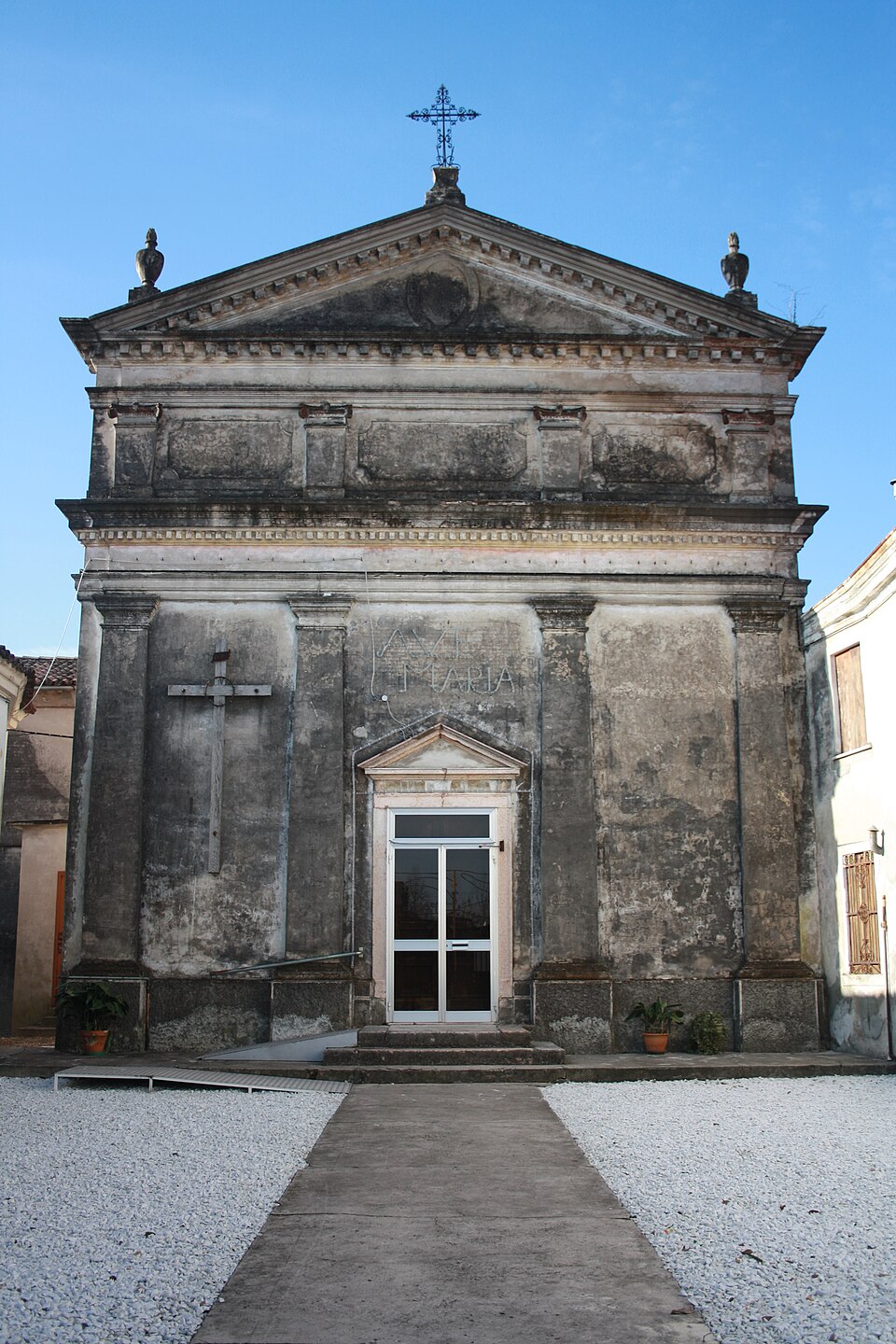 chiesa dei Santi Vito, Modesto e Crescenzia