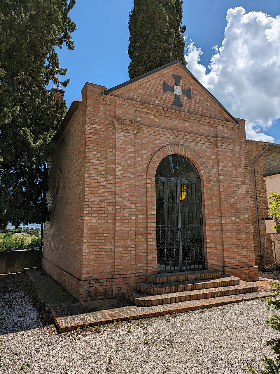 chiesa del cimitero