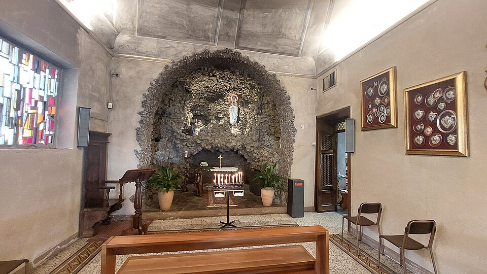chiesa della Beata Vergine Maria di Lourdes