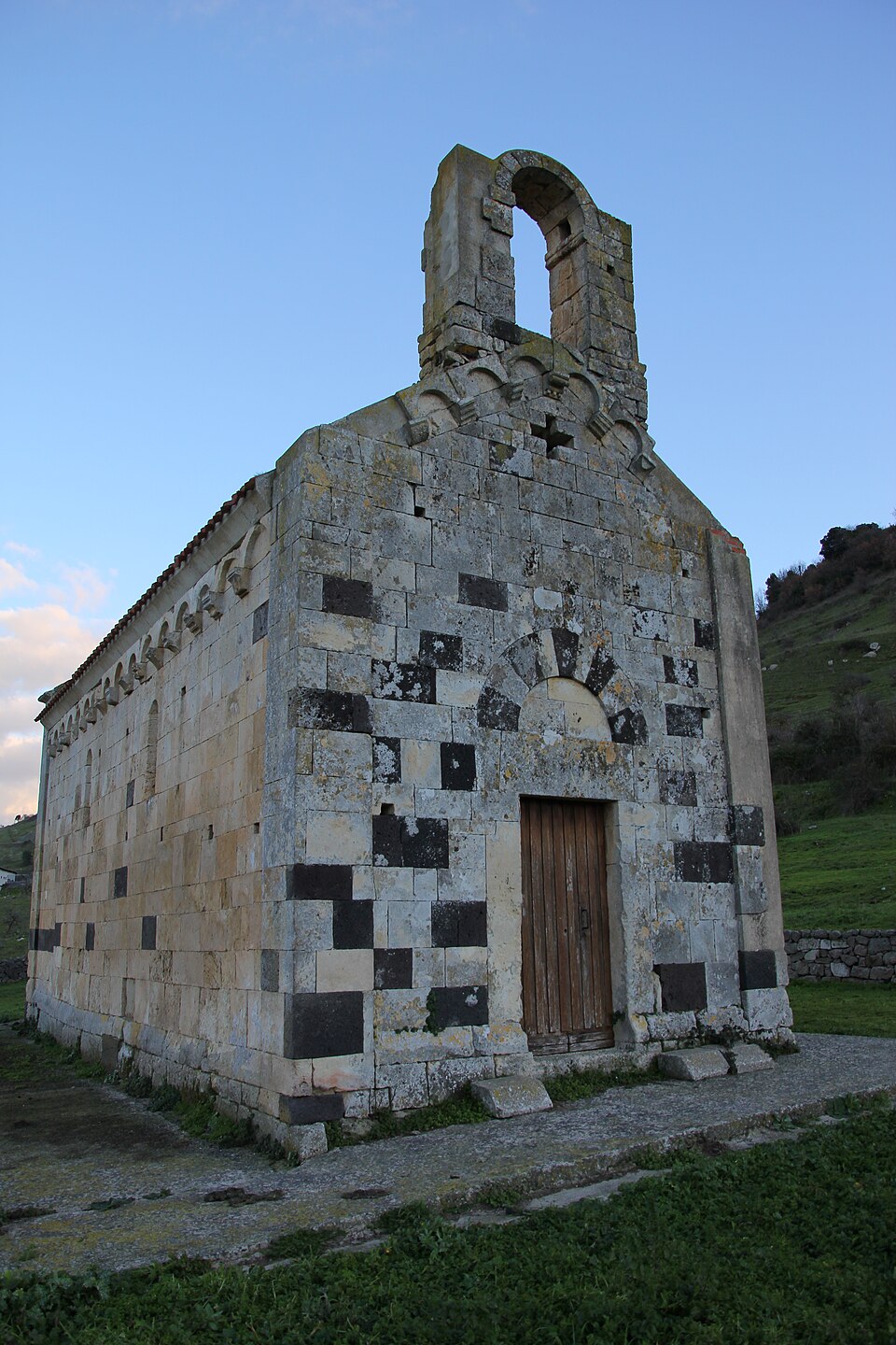 chiesa di San Lorenzo di Rebeccu
