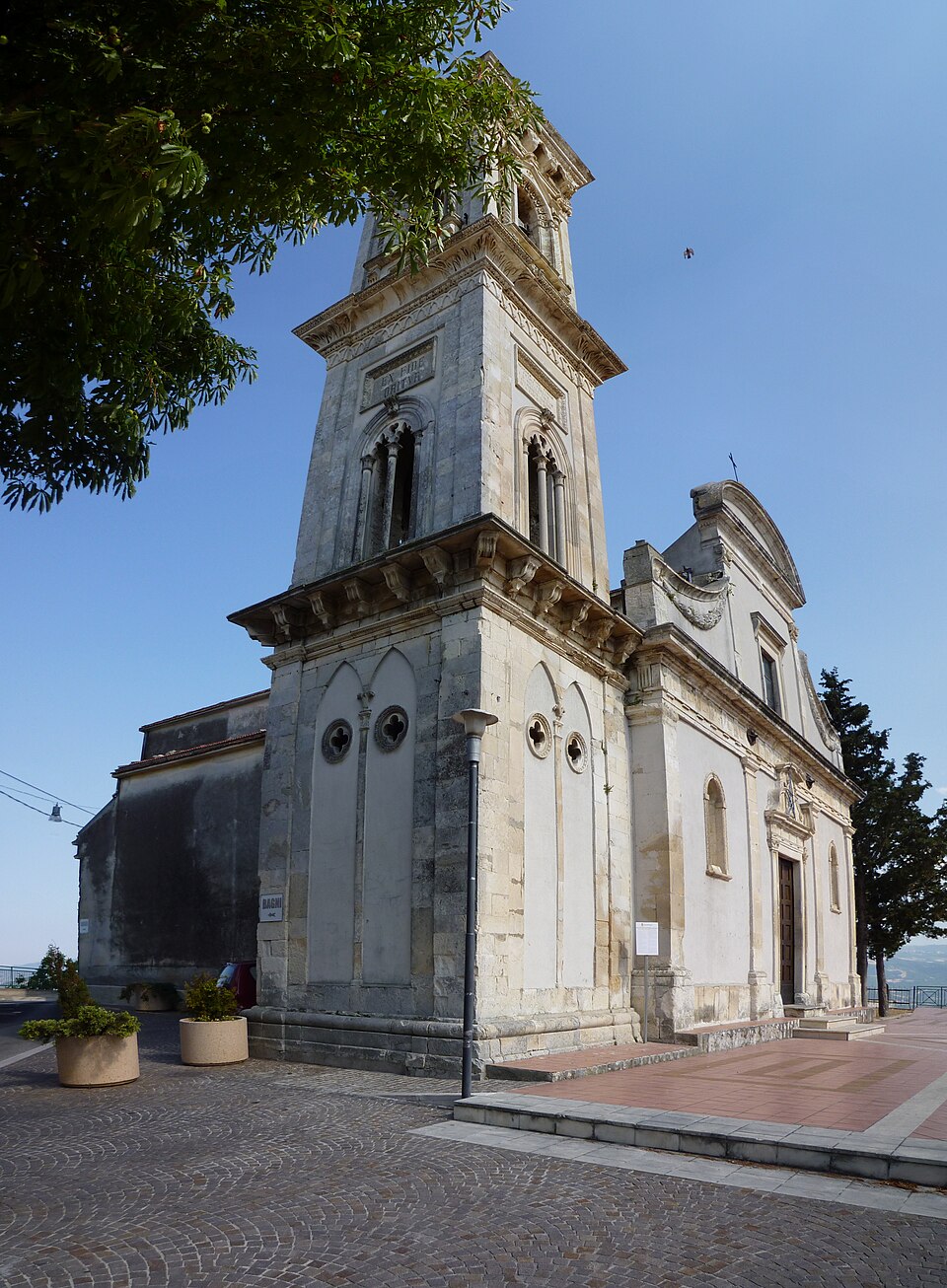 chiesa di Santa Maria della Serra