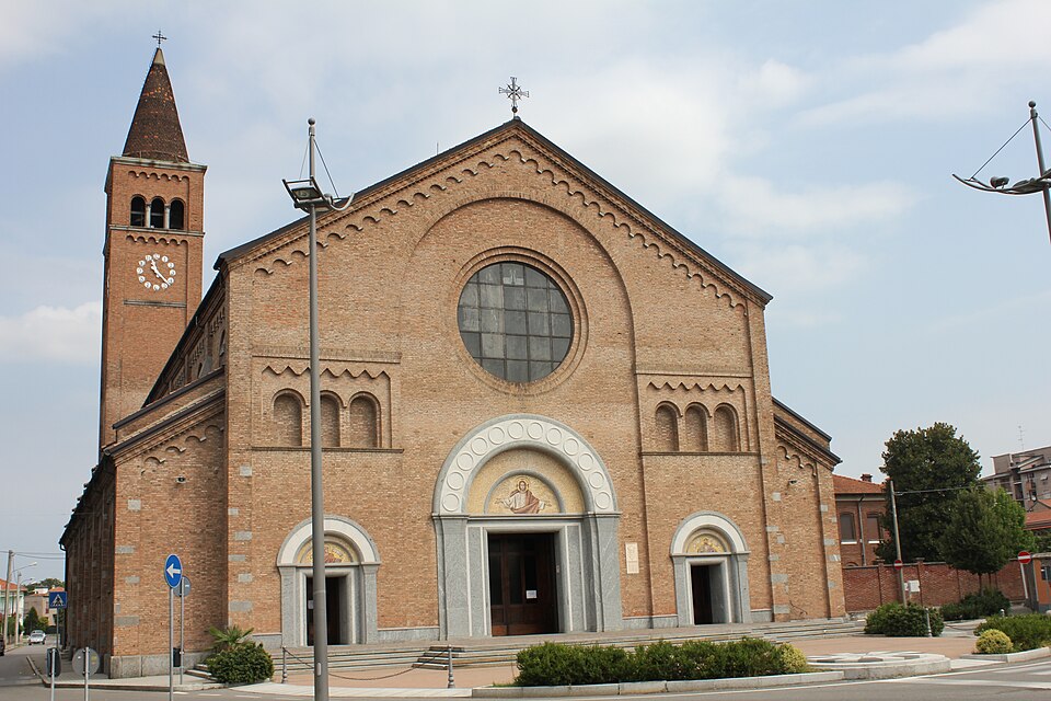 chiesa nuova dei Santi Apostoli Pietro e Paolo