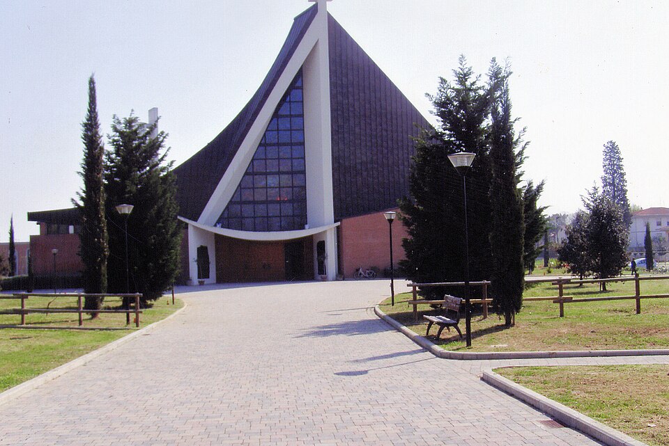 chiesa Regina Pacis