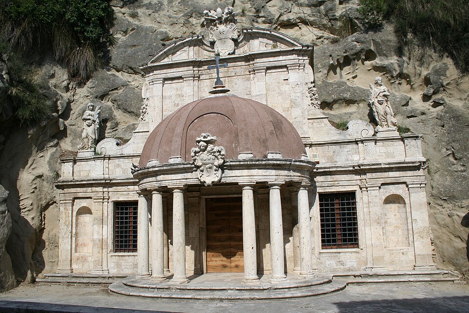 tempietto di Sant'Emidio alle Grotte