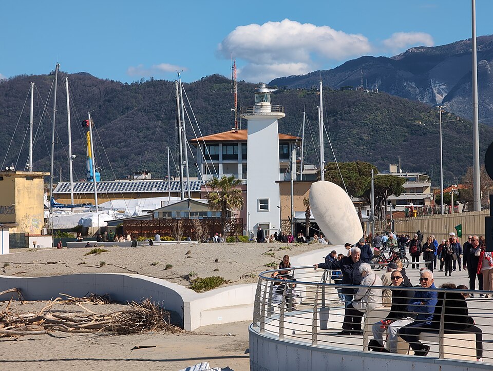 Faro di Marina di Carrara