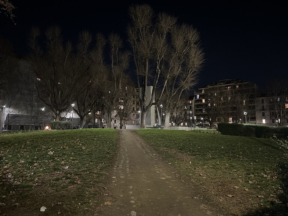 Ricovero pubblico di Piazza Giuseppe Grandi