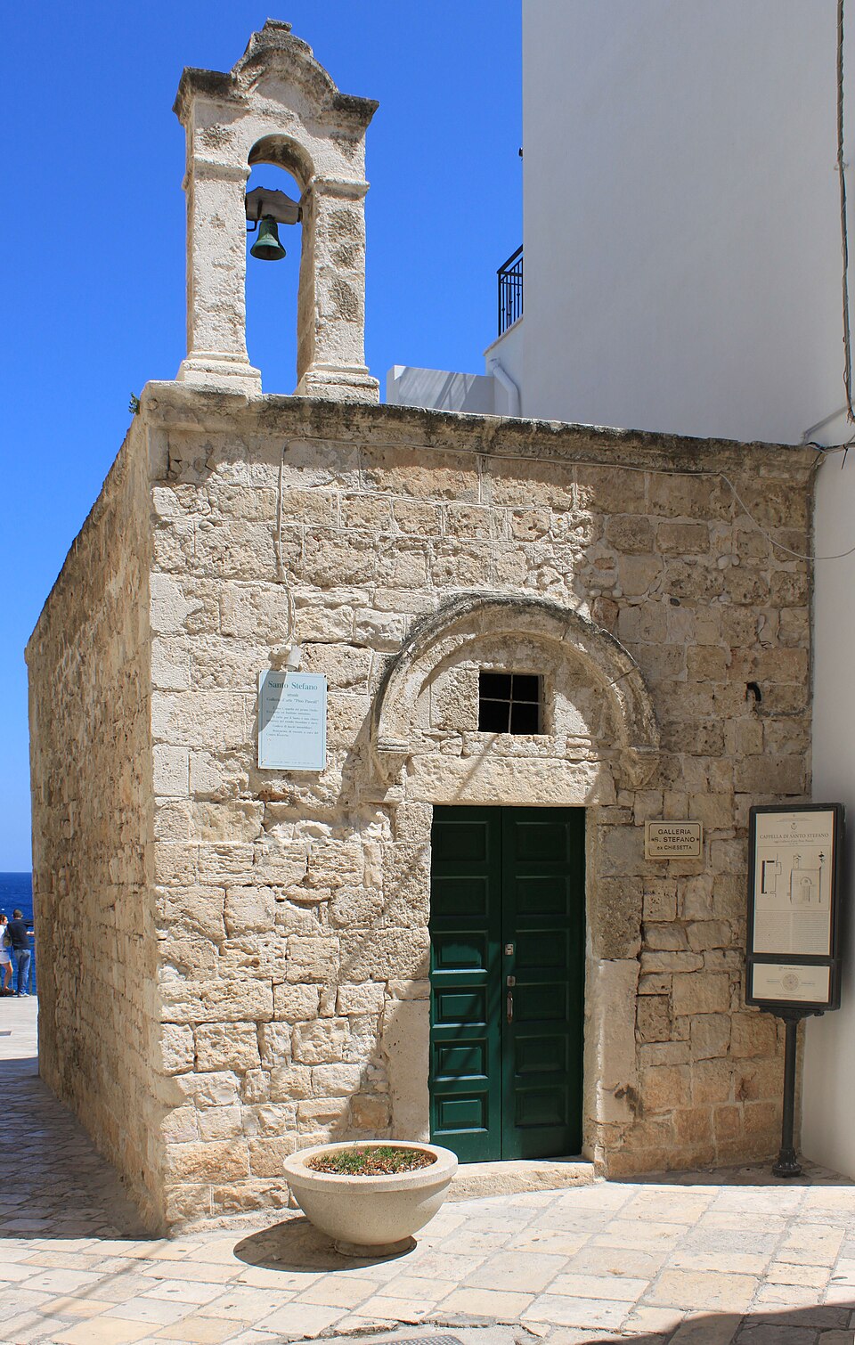 Galleria Santo Stefano (ex chiesetta)
