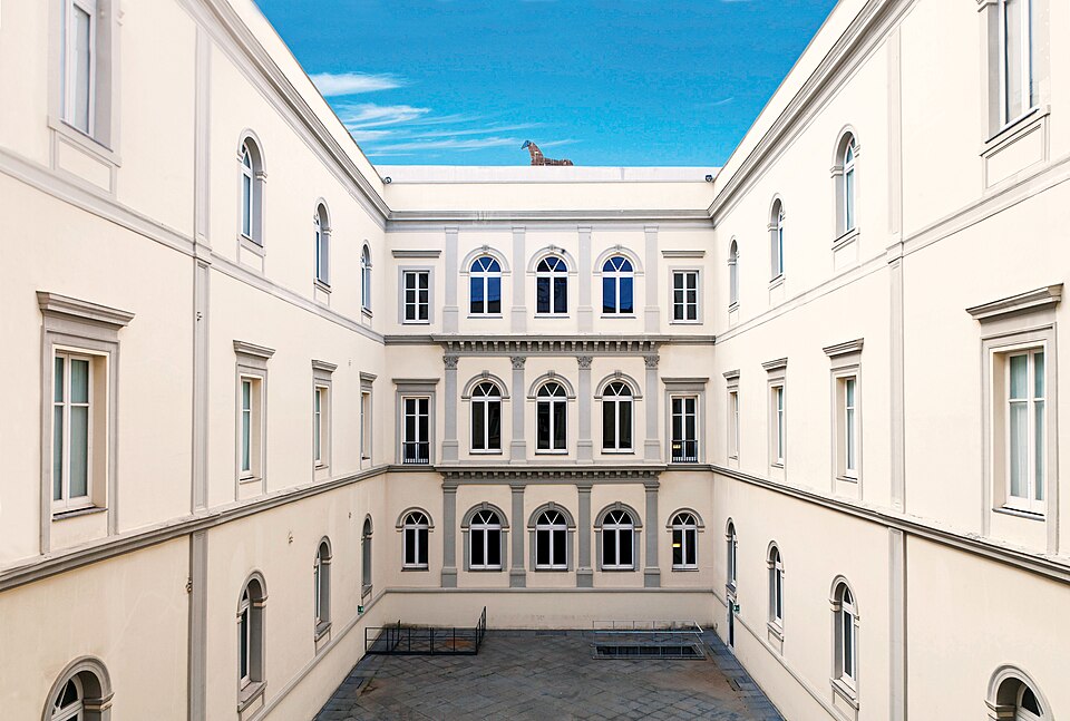 Museo d'arte contemporanea Donnaregina
